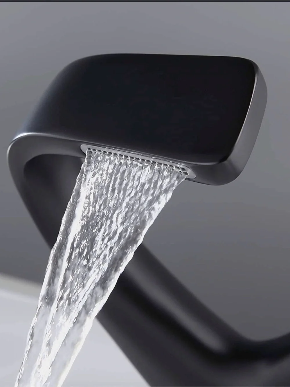 Matte Black Waterfall Bathroom Faucet – Single-Handle Modern Vanity Mixer